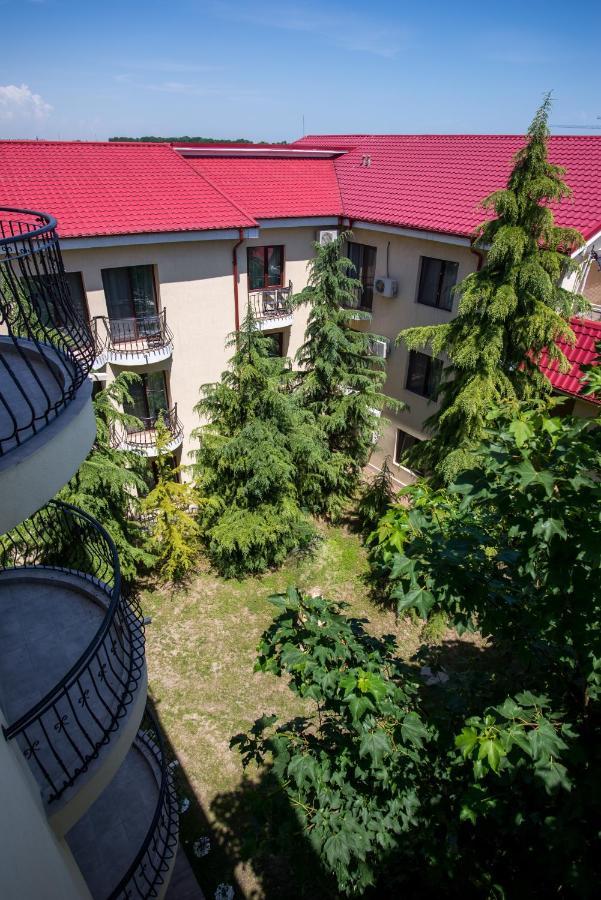 Hotel Anina テキルギオル エクステリア 写真